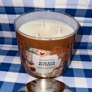 Rum rum reindeer candle